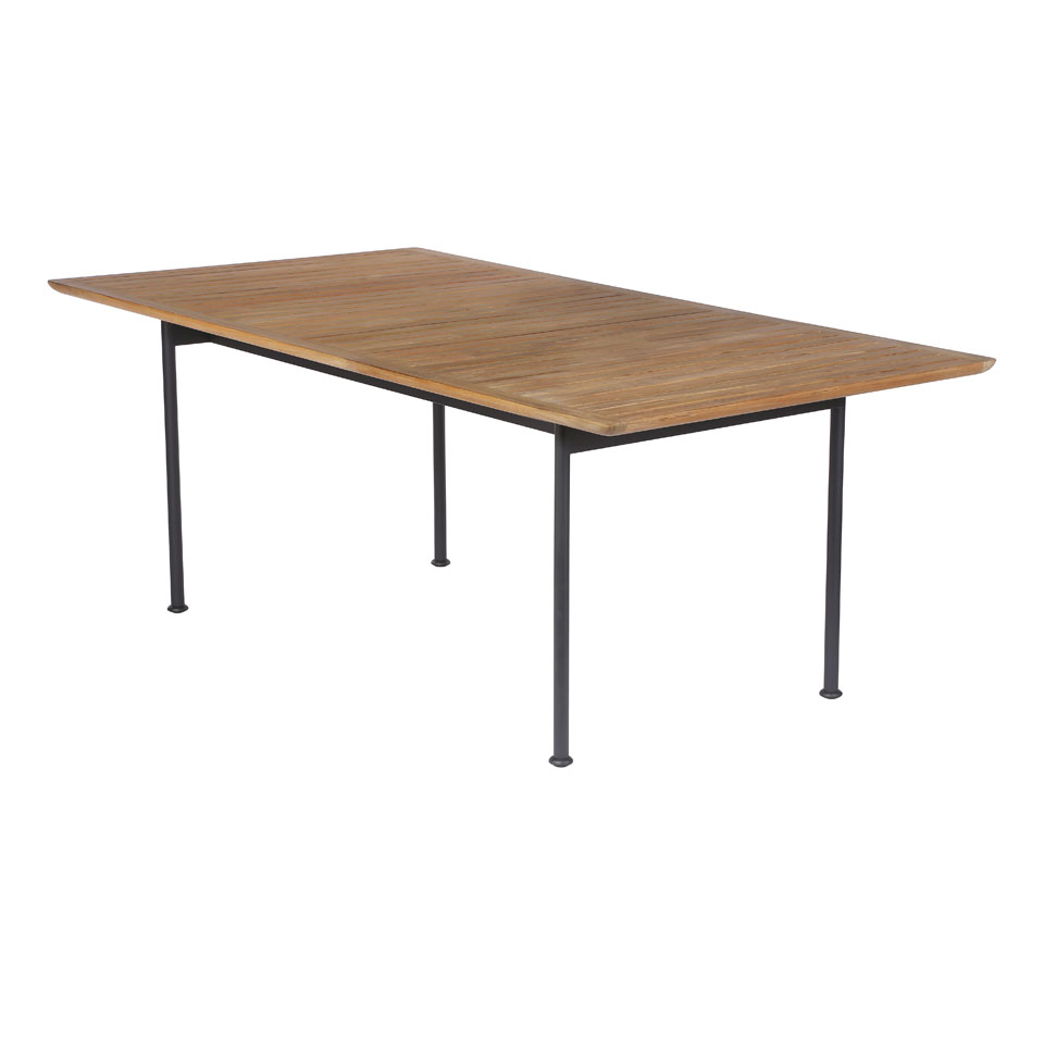 Layout Table 200 alternate
